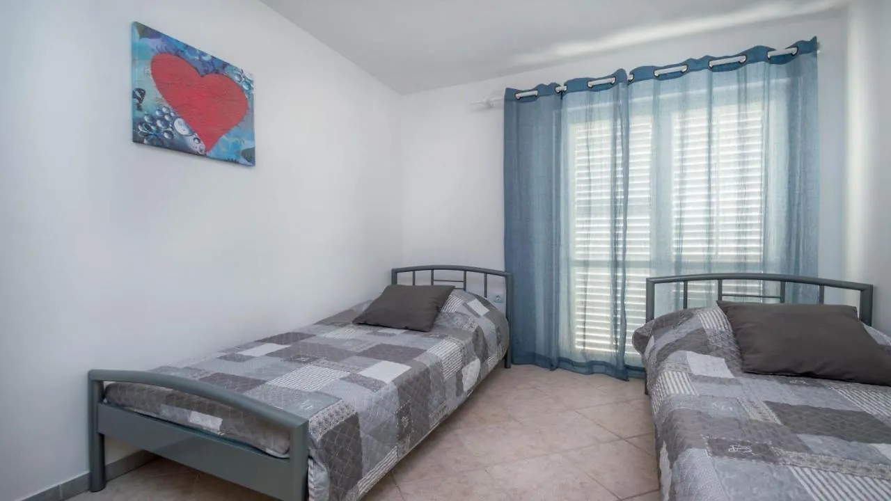 Πανσιόν Apartment Μεντουλίν